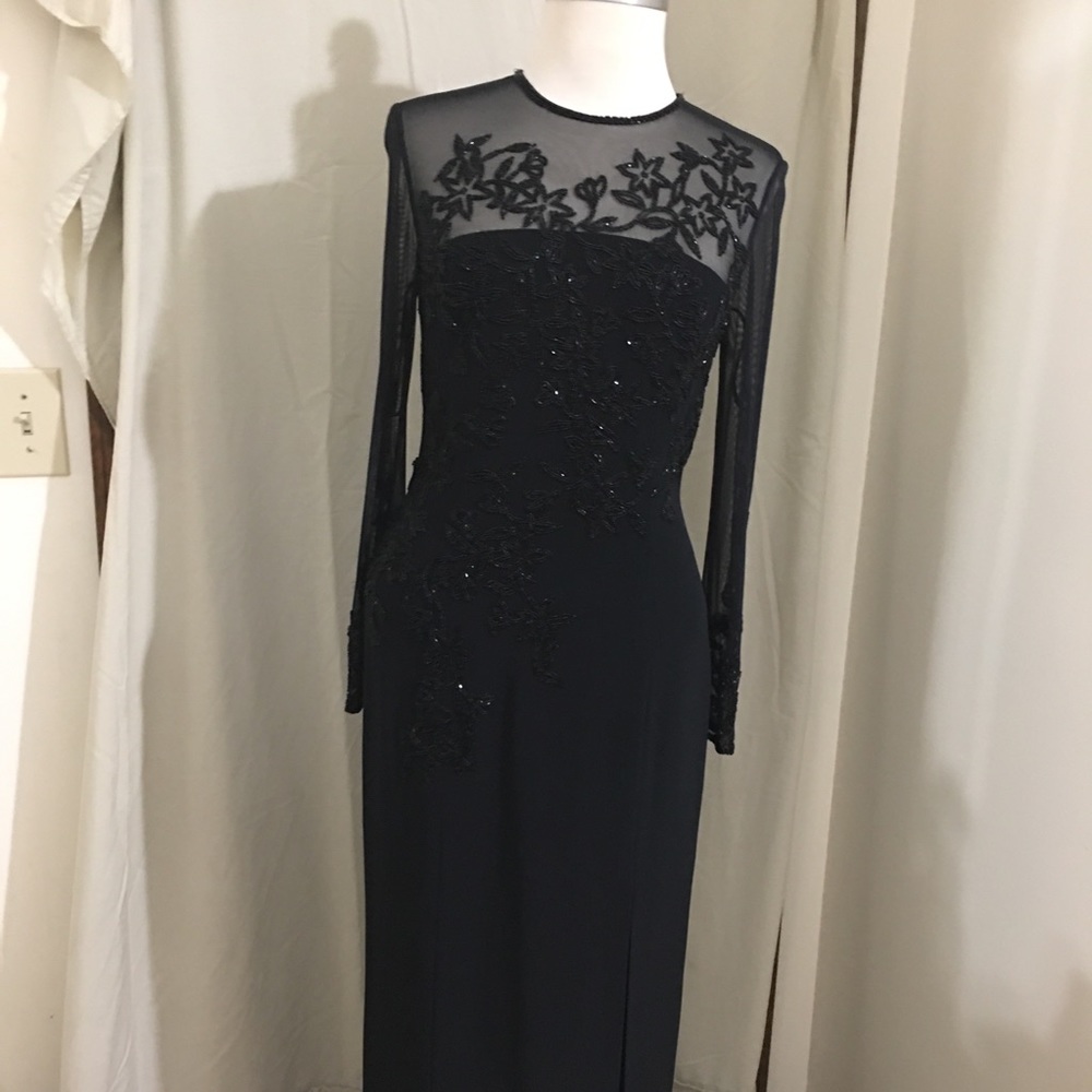 Gown - Picture 2 of 4